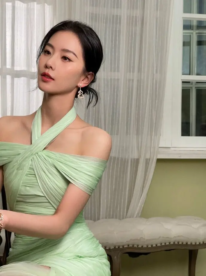 青少年沉迷消费数据图表